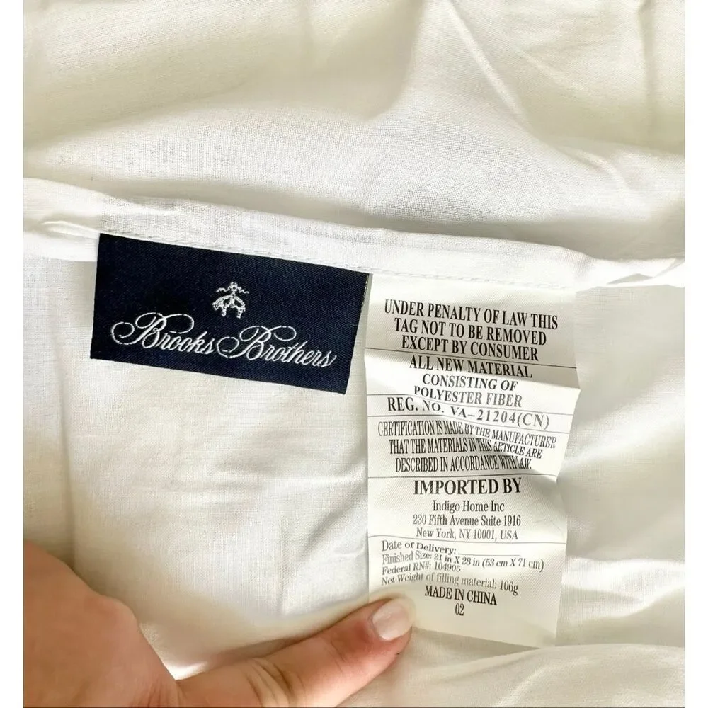 White Brooks Brothers quilted pillowcase 21 in X 28 inches